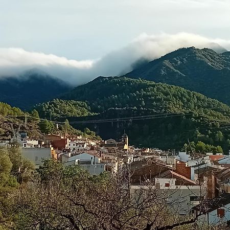La Viajera Espadan Algimia de Almonacid エクステリア 写真